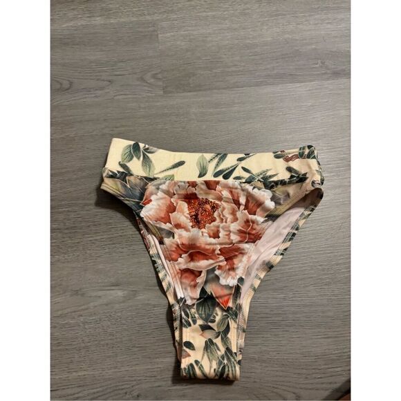 Free People Hot As Hell Floral High Rise Swim Bottoms Sz XS NWT - Picture 1 of 4